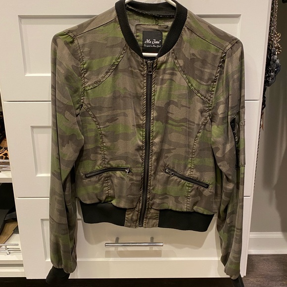 me jane camo jacket